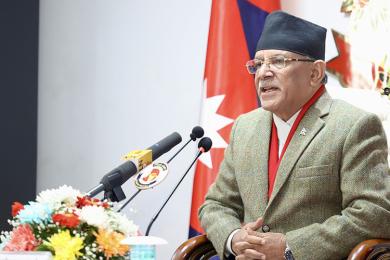 महसुल उठ्ने र उद्योग चल्ने विकल्पमा जानुपर्छ : प्रधानमन्त्री